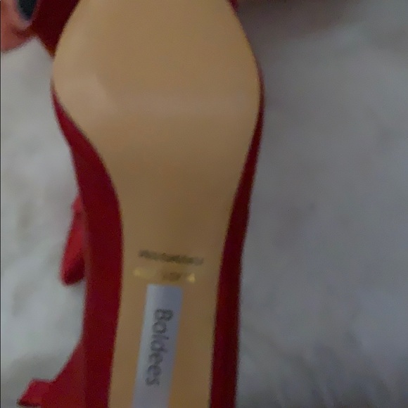 Red bow boots - Picture 2 of 3